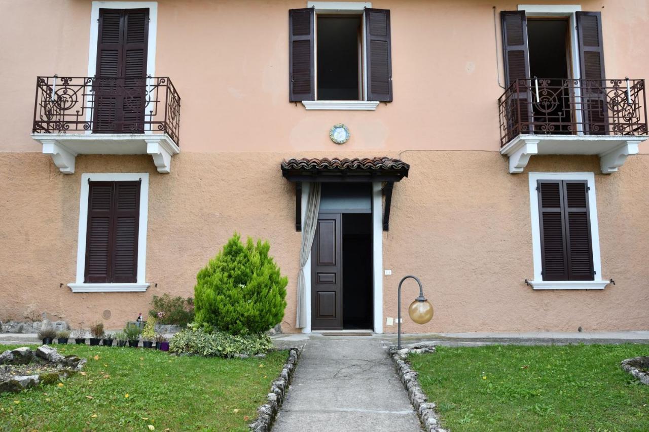 Gera Villa Apartment Argegno Exteriér fotografie